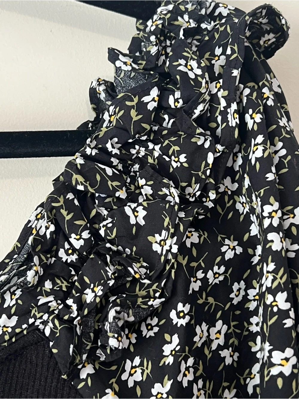 Anthropologie Black Ribbed Bodice Top with Black & White Floral Puff Sleeves